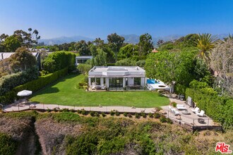 28926 Cliffside Dr in Malibu, CA - Building Photo - Building Photo