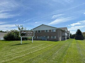 Pineview Estates in Hortonville, WI - Building Photo