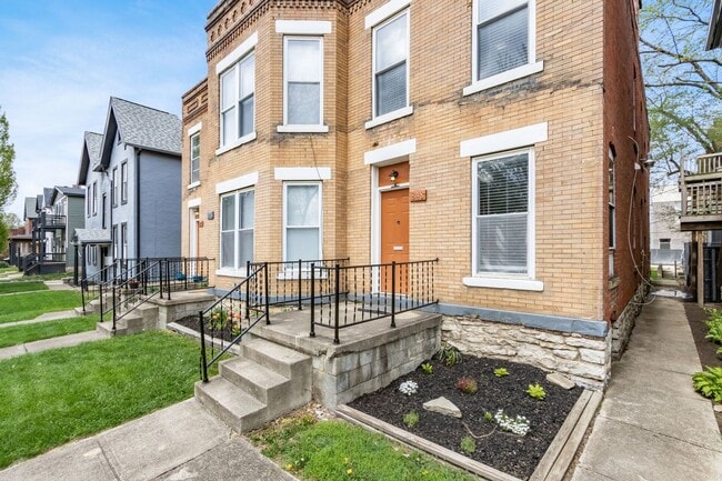 844-848-848 Oak St in Columbus, OH - Building Photo - Building Photo