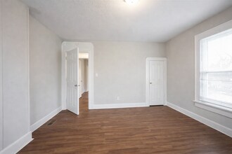 19 S Tuxedo St in Indianapolis, IN - Building Photo - Building Photo