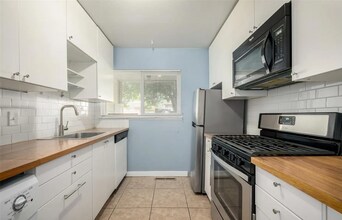 8023 Wolff St in Westminster, CO - Building Photo - Building Photo