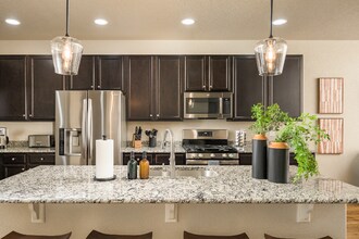 1510 Grand Overlook St in Colorado Springs, CO - Foto de edificio - Building Photo