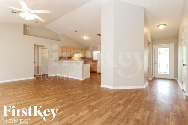 324 Lillon Ave S in Lehigh Acres, FL - Building Photo - Building Photo