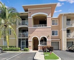 6533 Emerald Dunes Dr, Unit 208 in West Palm Beach, FL - Building Photo