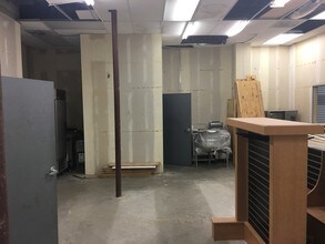 Howard Theater in Chicago, IL - Building Photo - Building Photo