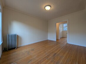 2334.5 N Spaulding Ave in Chicago, IL - Building Photo - Building Photo