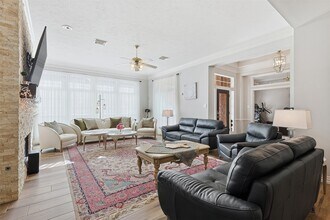 1527 Orchard Park Dr in Houston, TX - Building Photo - Building Photo