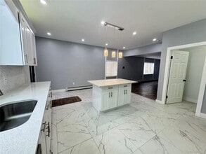 4 Ashton Rd in Medford, NY - Building Photo - Building Photo