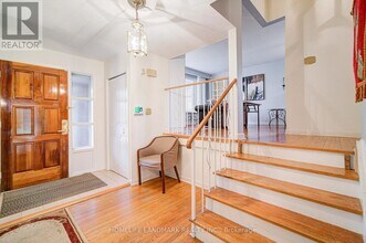 52 Deepdale Dr in Toronto, ON - Building Photo - Building Photo