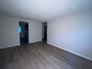 99 Tillman Dr in Carrollton, GA - Building Photo - Building Photo