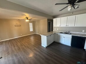 903 S 11th St in Artesia, NM - Building Photo - Building Photo