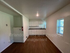1345 Winnifred St in Orlando, FL - Building Photo - Building Photo