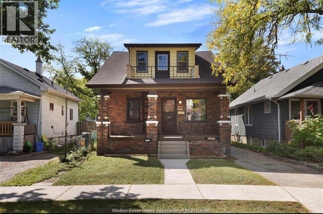 property at 2241 Mercer St