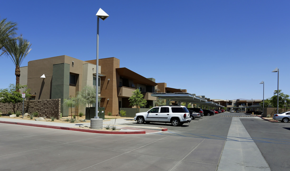 Coral Mountain Apartments in La Quinta, CA - Foto de edificio