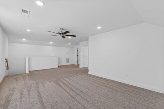 8973 James Crk Dr in Ooltewah, TN - Building Photo - Building Photo