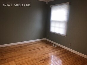 8214 Shibler Dr in Indianapolis, IN - Building Photo - Building Photo