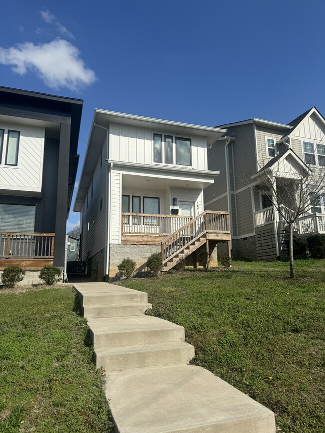 1822 16th Ave N in Nashville, TN - Building Photo - Building Photo
