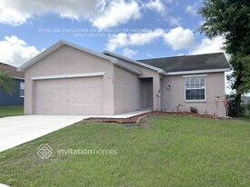 1077 Merrimack Blvd in Davenport, FL - Building Photo