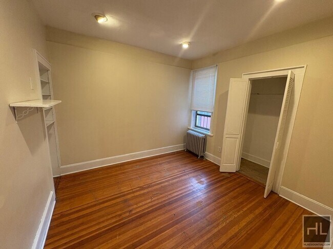 126 Park Hill Ave in Yonkers, NY - Building Photo - Building Photo