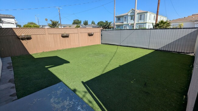 1610 W 205th St in Torrance, CA - Building Photo - Building Photo