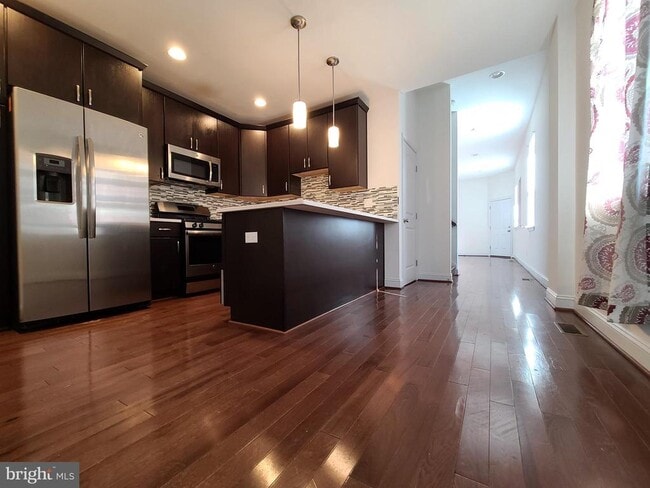 250 S Washington St in Baltimore, MD - Building Photo - Building Photo
