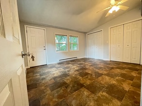 32 Aldrew Terrace in Springfield, MA - Foto de edificio - Building Photo