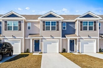 330 Bayou Loop in Surfside Beach, SC - Building Photo - Building Photo