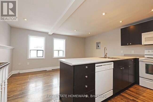 156 Royal York Rd in Toronto, ON - Building Photo - Building Photo
