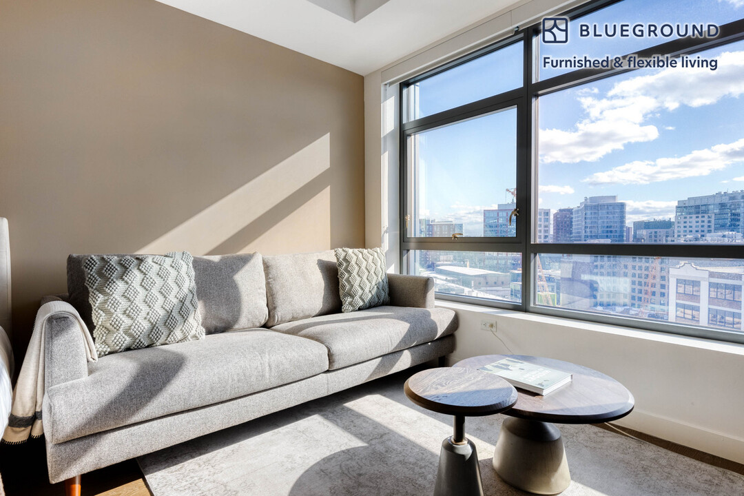 771 Beacon St, Unit FL9-ID855 in Boston, MA - Building Photo