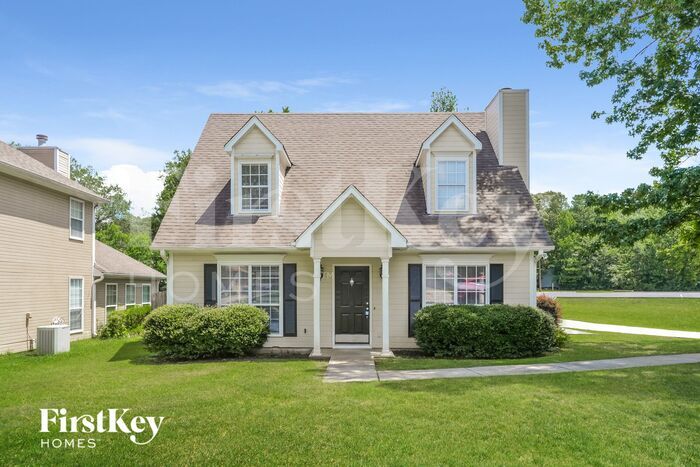 152 Laurel Woods Dr in Helena, AL - Building Photo