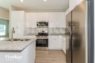 514 Warwick St SE in Palm Bay, FL - Building Photo - Building Photo