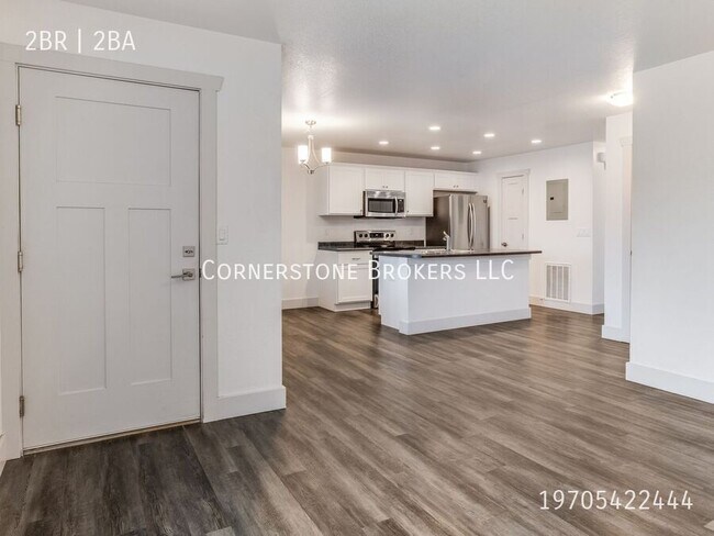 property at 104 Parkview Ct