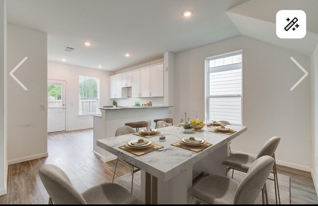 5522 Broad Spruce St