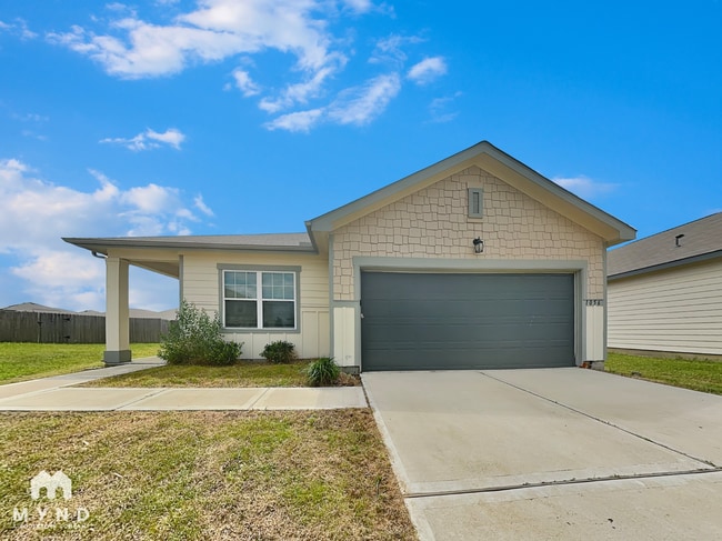 property at 1056 Banyon Tree Ln