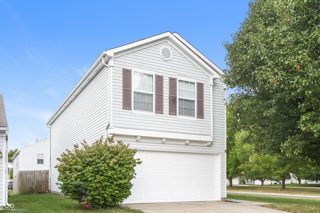property at 4506 Redcliff S Ln