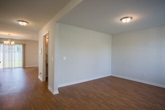 135 Davila St in Hinesville, GA - Building Photo - Building Photo