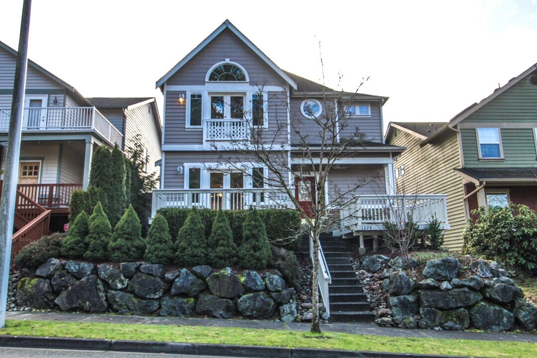 1228 186th St SE in Bothell, WA - Building Photo