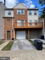 4140 Hunters Hill Cir in Randallstown, MD - Building Photo