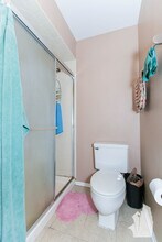 1330 N La Salle Dr, Unit 311 in Chicago, IL - Building Photo - Building Photo