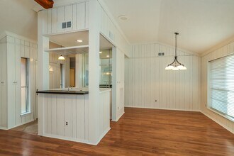 613 W Castle Harbour Dr in Friendswood, TX - Building Photo - Building Photo