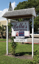 Bella's Apartments in Hollywood, FL - Building Photo - Building Photo