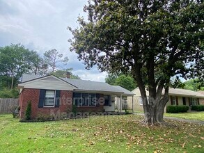 1623 Delmont Rd in Memphis, TN - Building Photo - Building Photo