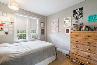 988 Memorial Dr, Unit 485 in Cambridge, MA - Building Photo - Building Photo