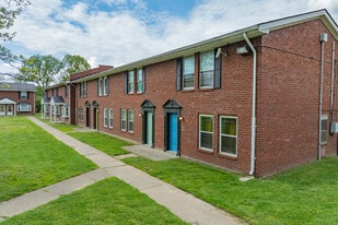 Carpenter Apartments in Louisville, KY - Building Photo