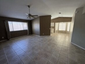 713 S Granite Falls Dr in Tucson, AZ - Building Photo - Building Photo