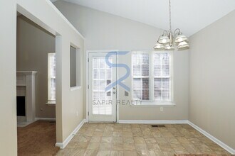 5747 Graceland Dr SW in Powder Springs, GA - Building Photo - Building Photo