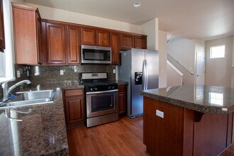 2773 NE Sedalia Loop in Bend, OR - Building Photo - Building Photo