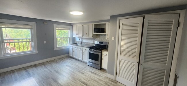 42 Warren St, Unit 4f