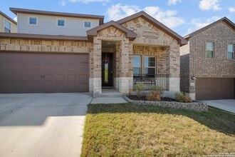 13044 Louberg Vly in San Antonio, TX - Foto de edificio - Building Photo