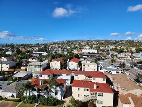 4944 Cass St, Unit 904 in San Diego, CA - Building Photo - Building Photo